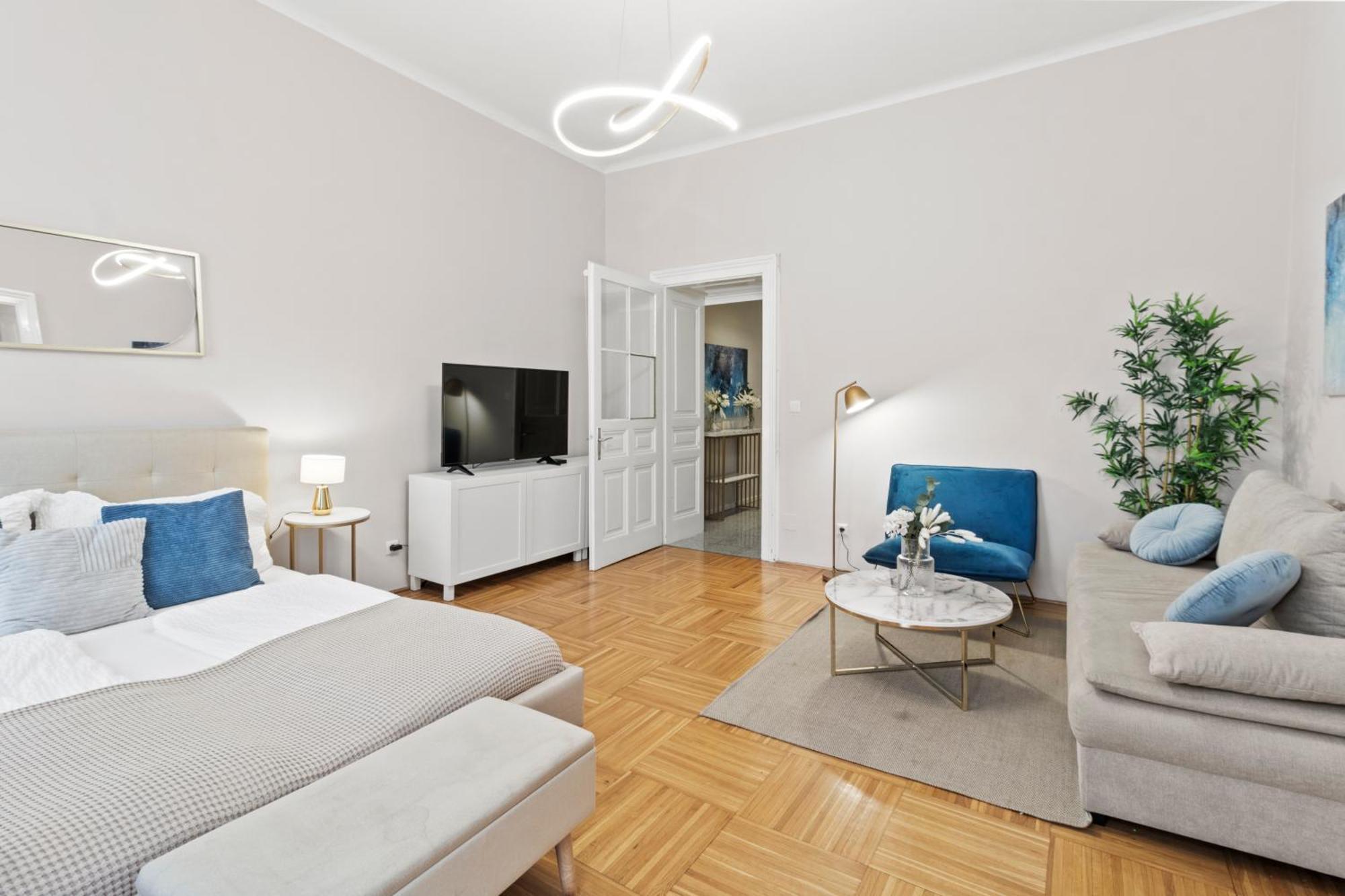 Apartment For Big Groups Up To 14 I Close To Akh I Fast Wifi
