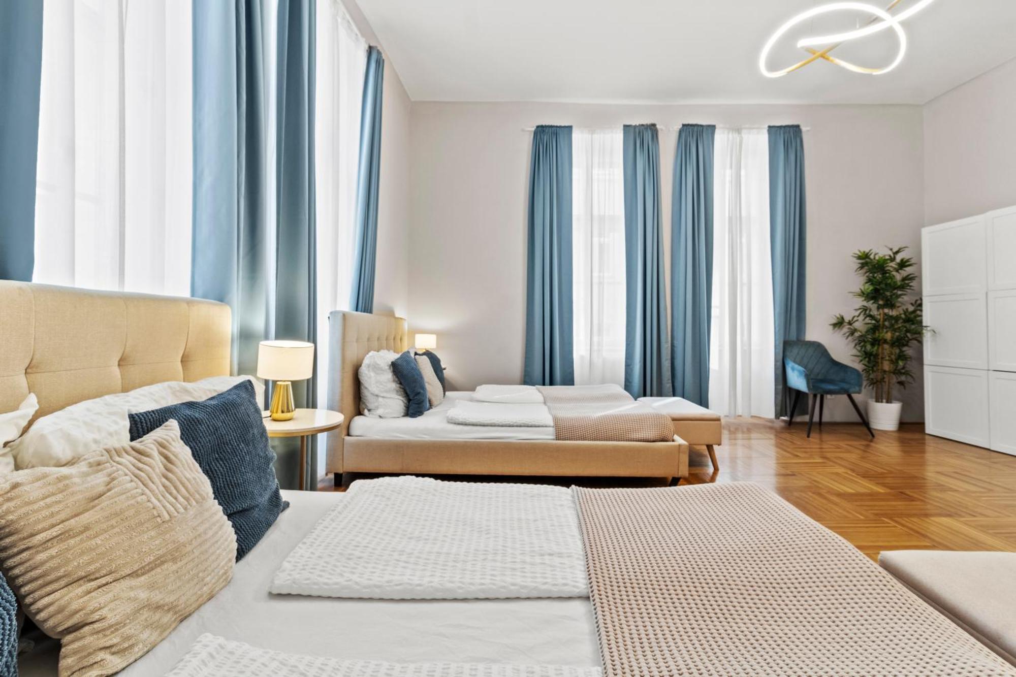 Apartment For Big Groups Up To 14 I Close To Akh I Fast Wifi