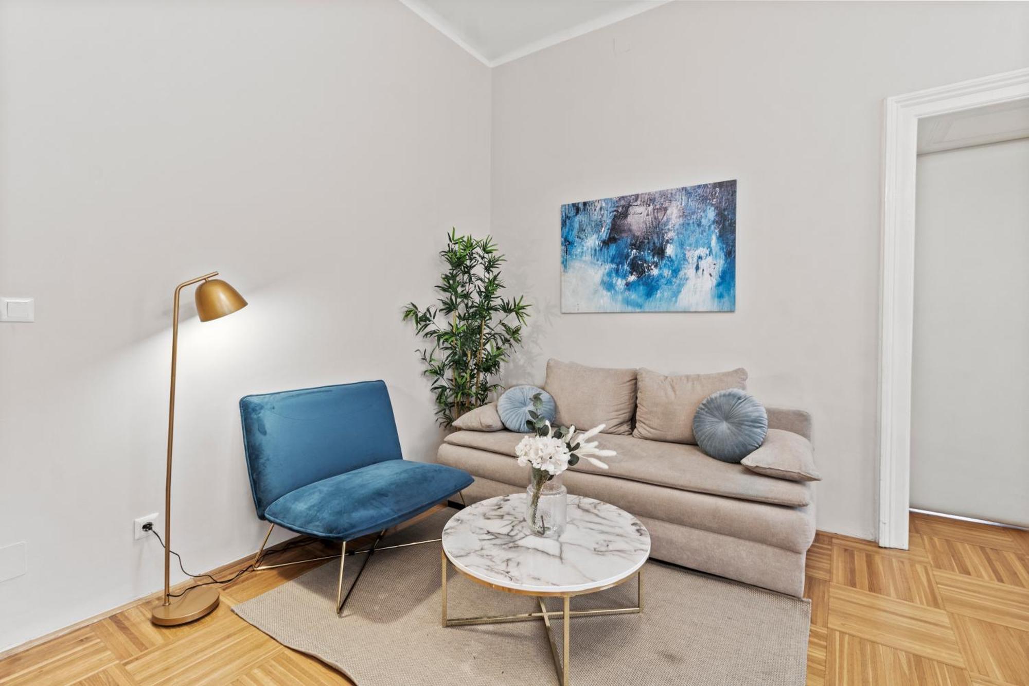 Apartment For Big Groups Up To 14 I Close To Akh I Fast Wifi